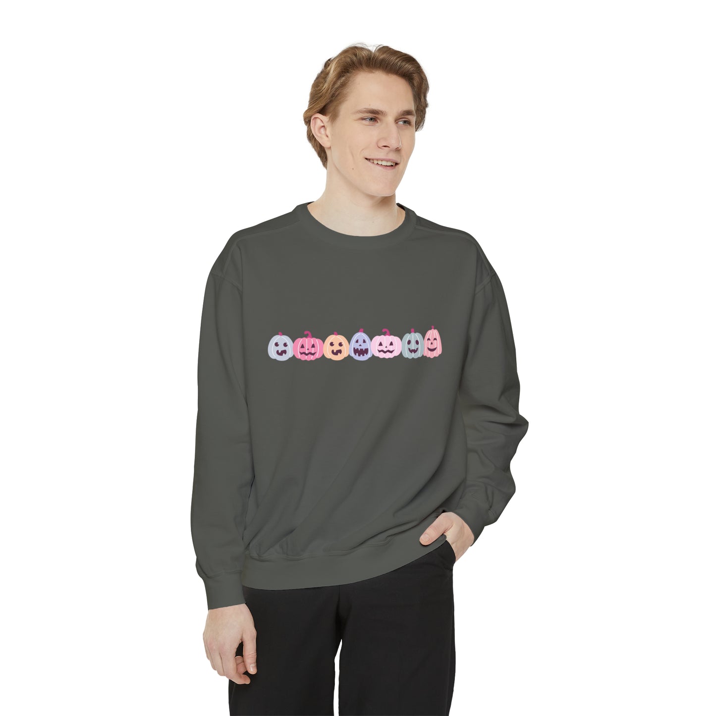 Pastel Pumpkin Sweatshirt, Halloween Pumpkin Sweater, Fall Sweatshirt, Pumpkin Halloween Crewneck, Cute Spooky Season, Pink Comfort Colors