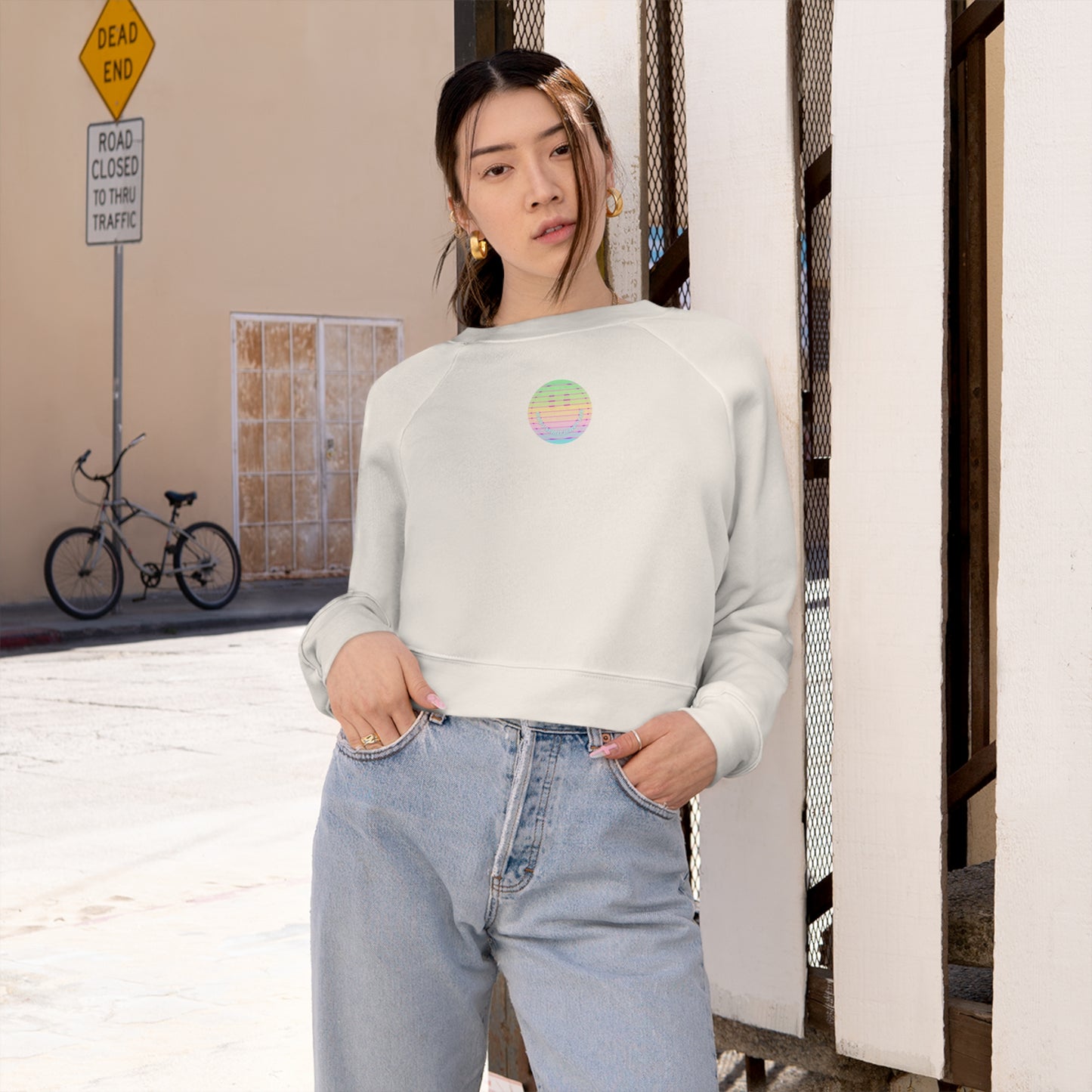 Aesthetic Cropped Sweatshirt, Smile Face Crop Top, Happy Spirit Happy Life Sunset Smile Cropped Top, Women's Cropped Fleece Pullover