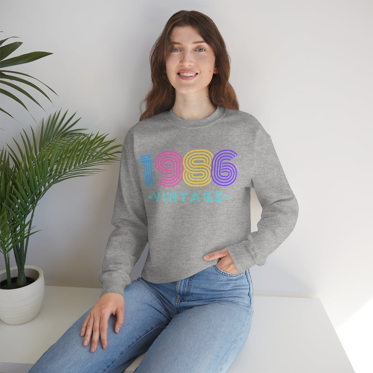 Personalized 1986 Vintage Retro Birthday or Special Date Crewneck Sweatshirt, Perfect Birthday Gift Sweatshirt, 80s style script