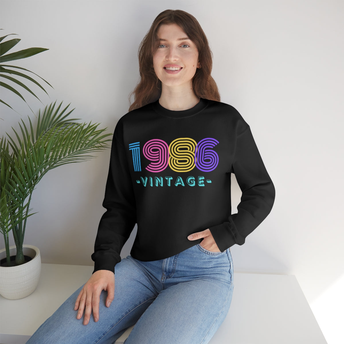 Personalized 1986 Vintage Retro Birthday or Special Date Crewneck Sweatshirt, Perfect Birthday Gift Sweatshirt, 80s style script