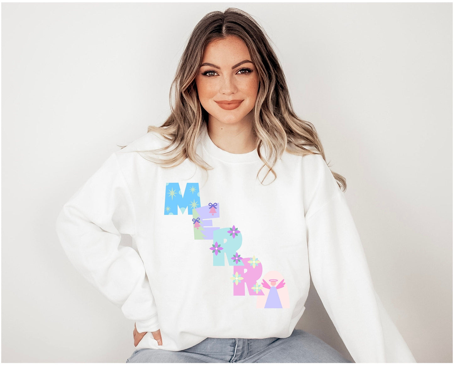Pastel Christmas Sweatshirt, Holiday VSCO Girl Crewneck, Oversized Xmas Tumblr Sweater, Pastel Playful Letter Print Merry Trendy Sweatshirt