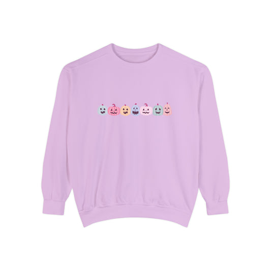 Pastel Pumpkin Sweatshirt, Halloween Pumpkin Sweater, Fall Sweatshirt, Pumpkin Halloween Crewneck, Cute Spooky Season, Pink Comfort Colors